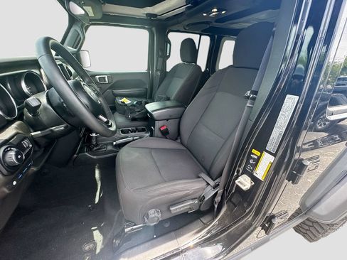 Used 2023 Jeep Wrangler Unlimited w/ Convenience Group AWD/4WD image 22