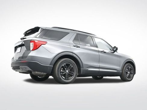 Used 2023 Ford Explorer XLT w/ Equipment Group 202A image 30