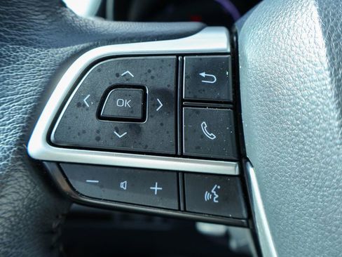 Used 2022 Toyota Sienna XLE image 14