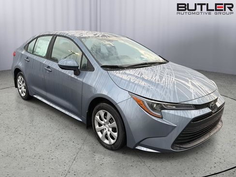 New 2026 Toyota Corolla LE FWD image 8