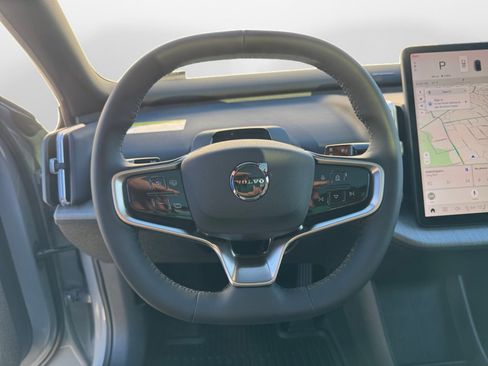 New 2026 Volvo EX30 Cross Country Ultra image 10