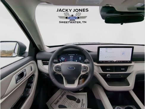 New 2026 Ford Explorer Active w/ Active Comfort Package RWD image 13