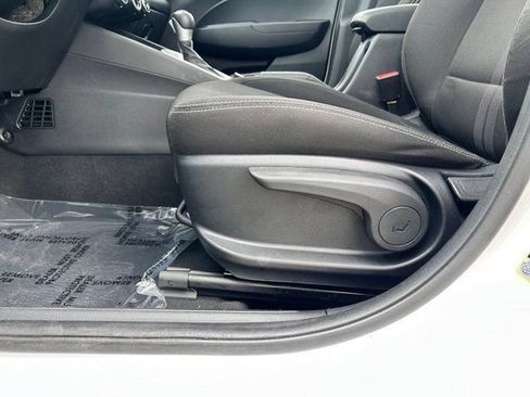 Used 2023 Hyundai Venue SEL w/ Cargo Package FWD image 14