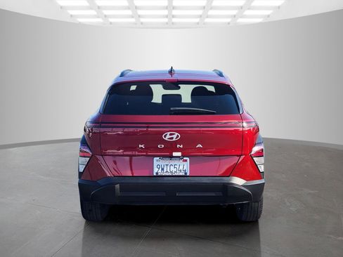 Used 2025 Hyundai Kona SEL FWD image 6