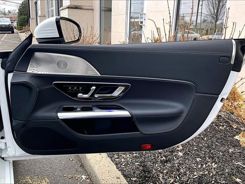 Certified 2022 Mercedes-Benz SL 55 AMG 4MATIC image 18
