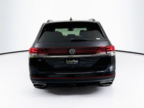 Used 2025 Volkswagen Atlas SE FWD image 7