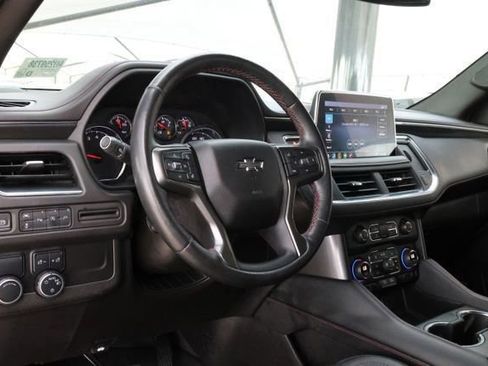 Used 2021 Chevrolet Suburban RST w/ Luxury Package image 9