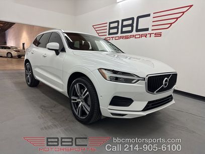 Used 2019 Volvo XC60 T6 Momentum w/ Multimedia Package