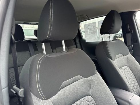 Used 2025 Nissan Kicks SV w/ Illumination Package image 22