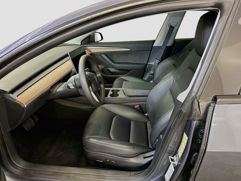 Used 2023 Tesla Model 3 Standard Range image 13