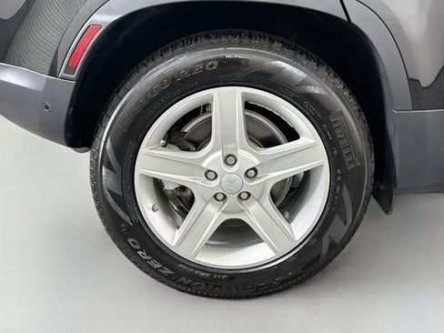 Used 2020 Land Rover Defender 110 SE AWD/4WD image 33