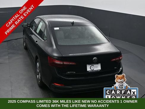 Used 2024 Volkswagen Jetta SE FWD image 50