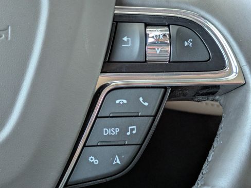 Used 2022 Lincoln Nautilus Reserve FWD image 28
