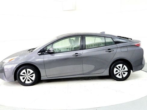 Used 2018 Toyota Prius Two w/ Prius Two Safety Plus Package image 3