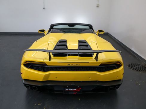 Used 2017 Lamborghini Huracan LP 610-4 AWD/4WD image 11