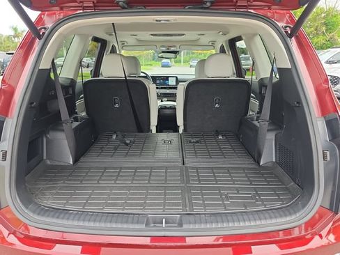 Certified 2024 Kia Telluride EX w/ EX Captain's Chair Package FWD image 6