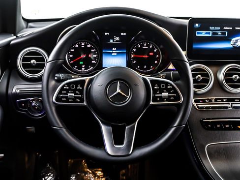Used 2022 Mercedes-Benz GLC 300 image 18