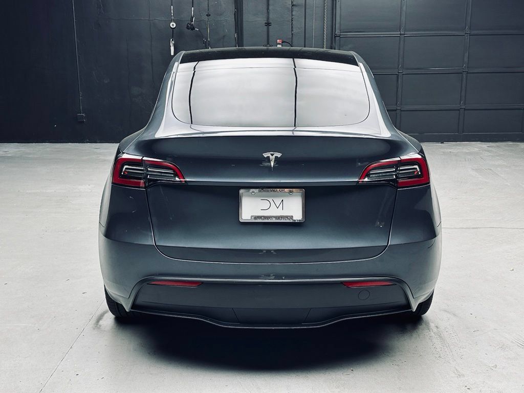 Used 2023 Tesla Model Y Long Range AWD/4WD image 6