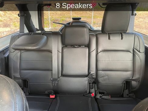 Used 2021 Jeep Wrangler Unlimited Sahara image 23