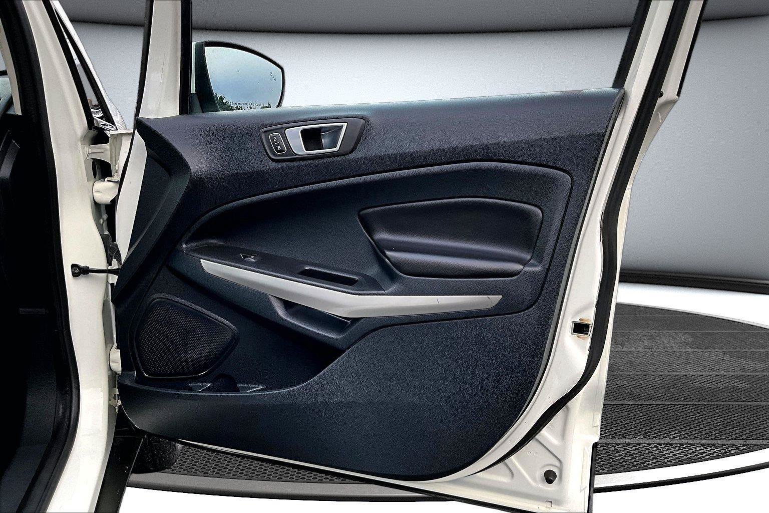 Used 2019 Ford EcoSport Titanium FWD image 28