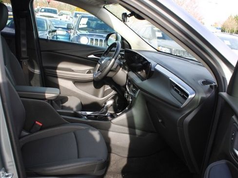 Used 2024 Buick Encore GX Preferred image 32