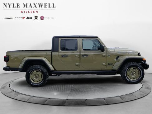 New 2026 Jeep Gladiator Willys AWD/4WD image 17