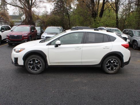 Used 2019 Subaru Crosstrek 2.0i Premium w/ Moonroof Package AWD/4WD image 5