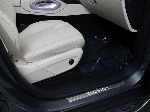 Certified 2026 Mercedes-Benz GLE 350 4MATIC image 39
