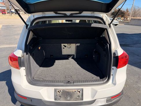 Used 2013 Volkswagen Tiguan S image 5