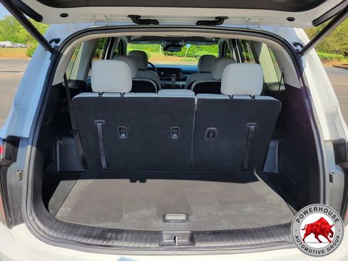 Used 2024 Kia Telluride EX w/ EX Captain's Chair Package FWD image 14