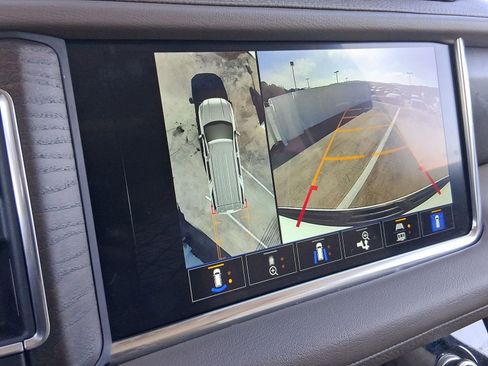 Used 2023 GMC Yukon Denali image 25