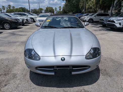 Used 2003 Jaguar XK8 Convertible RWD image 10