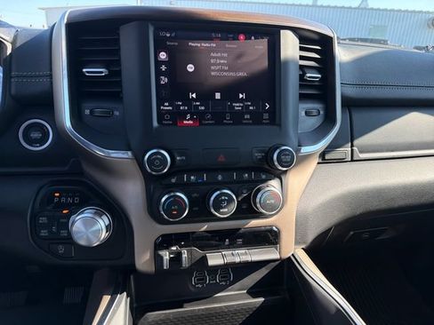 Used 2022 RAM 1500 Laramie AWD/4WD image 22