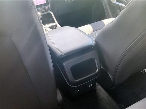 Used 2025 Ford Ranger XLT w/ Equipment Group 301A High AWD/4WD image 32