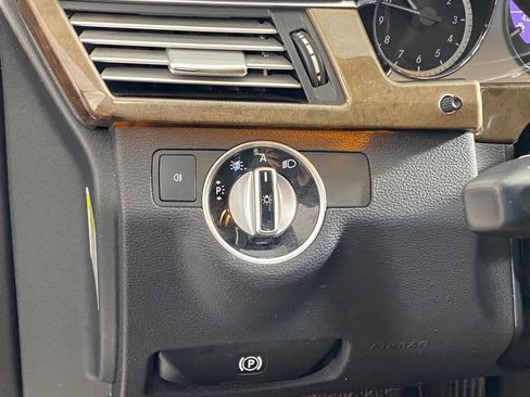 Used 2011 Mercedes-Benz E 350 E 350 Luxury image 18