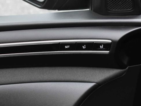 Used 2022 Hyundai Tucson Limited image 27