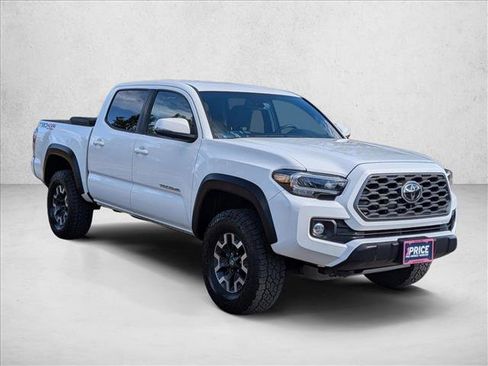 Used 2023 Toyota Tacoma TRD Off-Road image 3