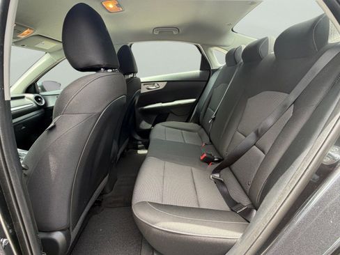 Used 2024 Kia Forte LXS w/ LXS Technology Package FWD image 15