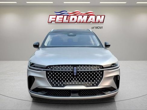 Used 2024 Lincoln Nautilus Reserve w/ Equipment Group 202A AWD/4WD image 9