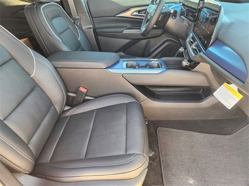 New 2026 Chevrolet Equinox EV LT w/ Convenience Package II image 11