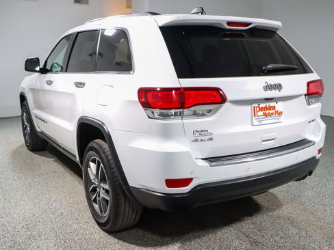 Used 2022 Jeep Grand Cherokee Limited AWD/4WD image 9