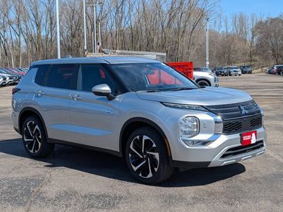 New 2025 Mitsubishi Outlander SE