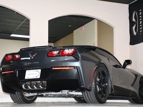 Used 2017 Chevrolet Corvette Stingray Coupe w/ 1LT RWD image 85
