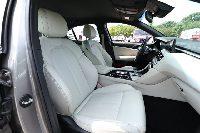 Used 2025 Genesis G70 2.5T AWD/4WD image 28