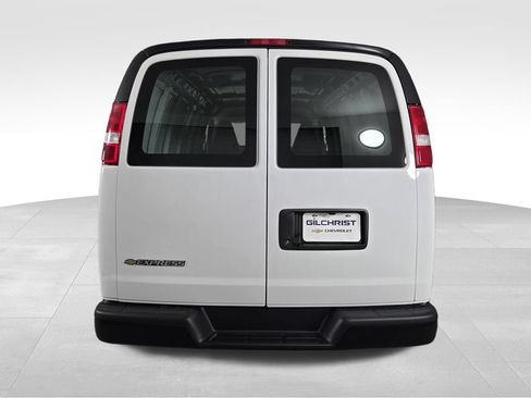 New 2026 Chevrolet Express 2500 w/ Communications Package RWD image 6