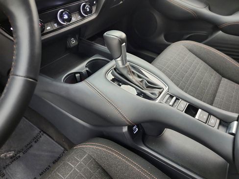 Used 2023 Honda HR-V Sport image 11