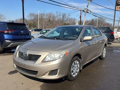 Used 2009 Toyota Corolla XLE image 1