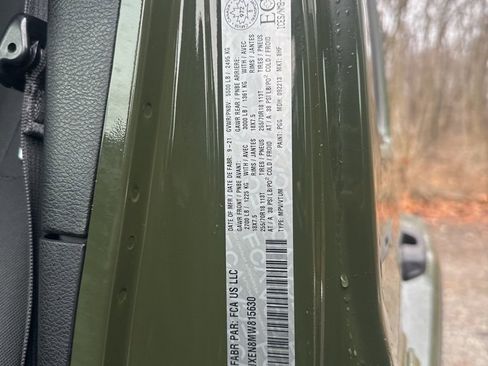 Used 2021 Jeep Wrangler Unlimited Sahara w/ Uconnect 4C Nav & Sound Group image 13