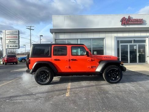 Used 2023 Jeep Wrangler Unlimited w/ Cold Weather Group AWD/4WD image 10