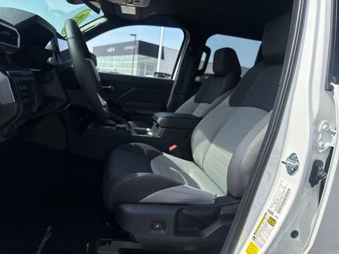 Used 2026 Toyota Tacoma TRD Sport RWD image 15